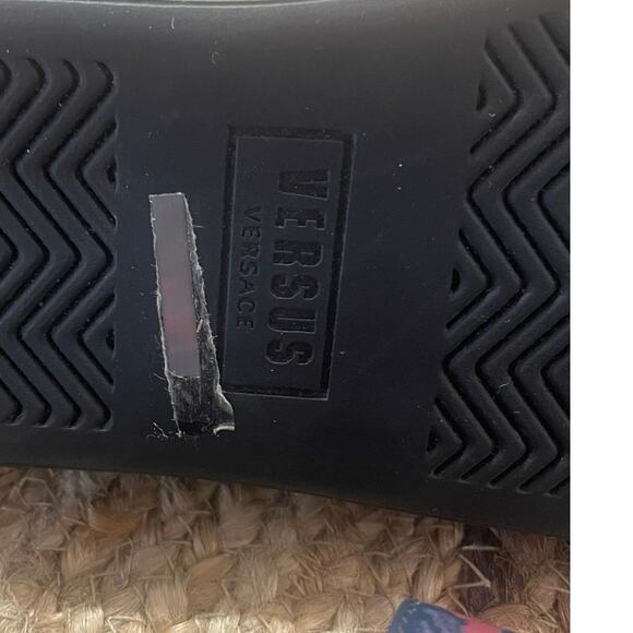 VERSACE VERSUS LEOPARD PRINT WOMEN’S LEATHER PLATFORM 6.5 (37), S100 - Picture 7 of 11